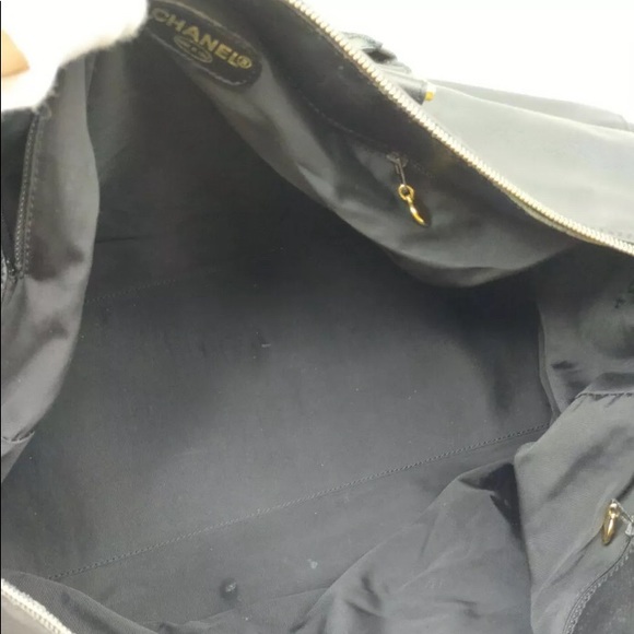 CHANEL XXL 100% AUTH leather Boston travel/gym bag - Picture 5 of 14